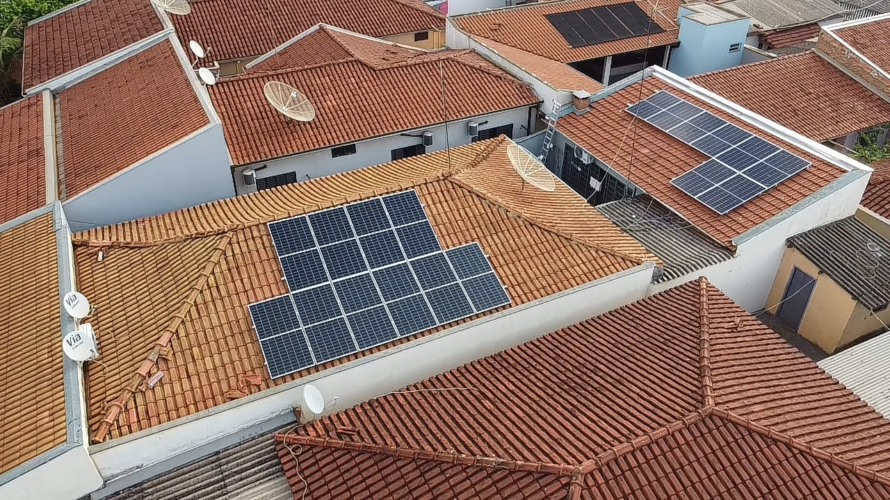 Paineis
                Solares Instalados